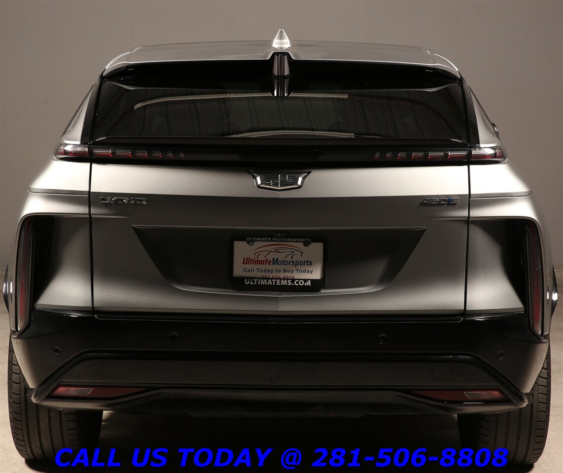 2024 Cadillac LYRIQ 2024 Sport NAV CARPLAY PANO SELFADAPTCRUISE 11K Mi - Photo 5 - Houston, TX 77031