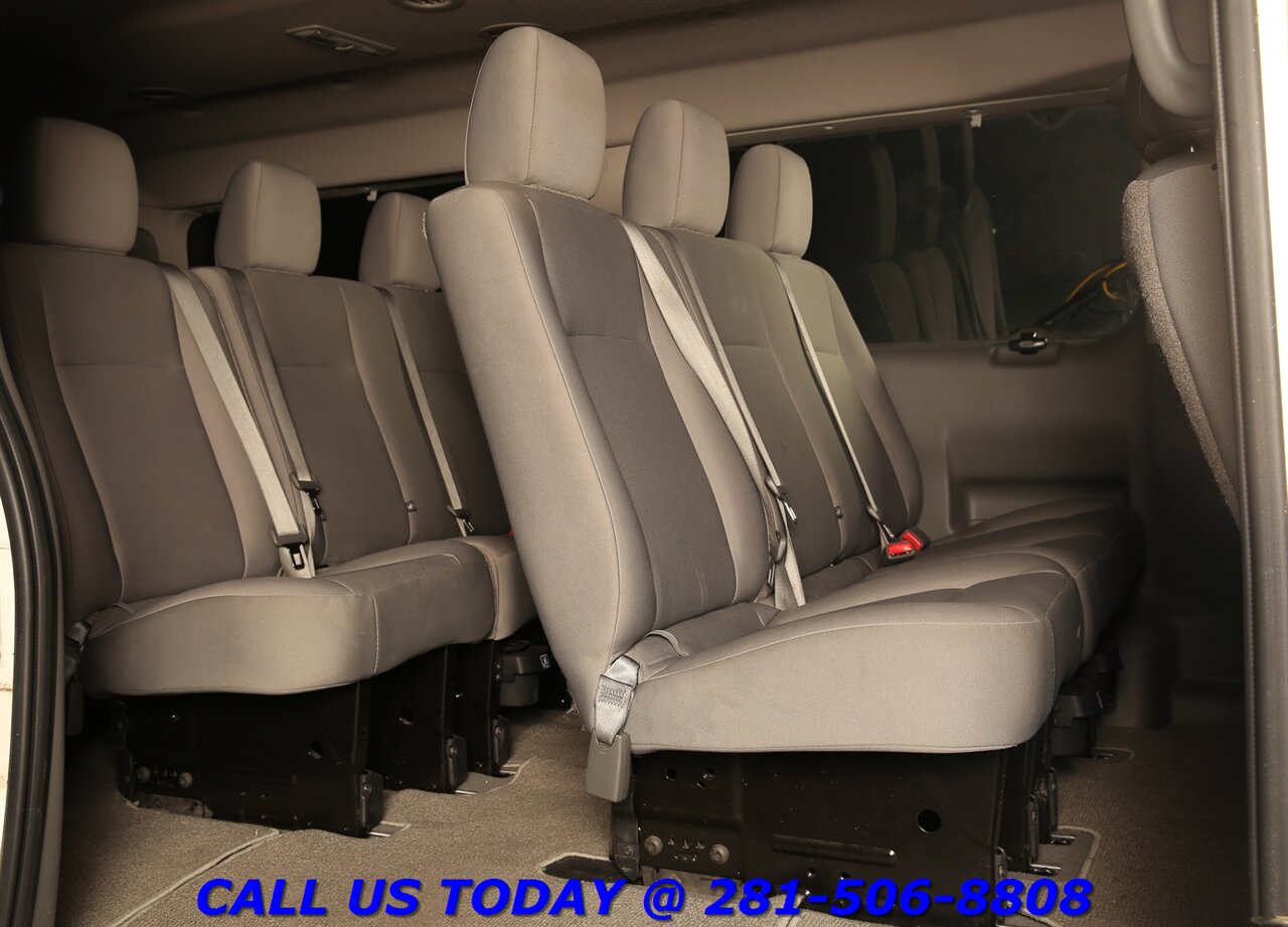 2017 Nissan NV 2017 NV 3500 SV TECH 12-PASS NAV CAMERA 21K Mi - Photo 22 - Houston, TX 77031