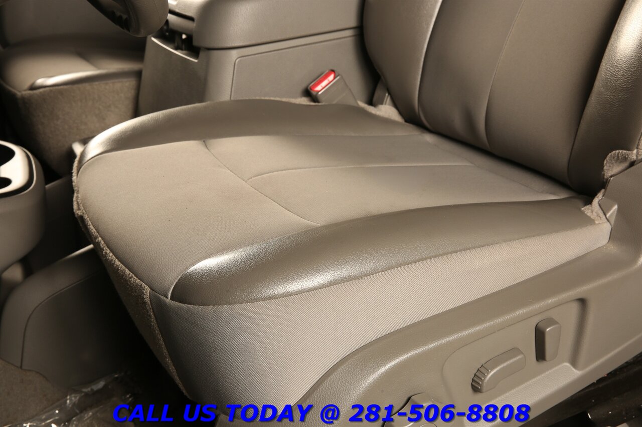 2017 Nissan NV 2017 NV 3500 SV TECH 12-PASS NAV CAMERA 21K Mi - Photo 13 - Houston, TX 77031