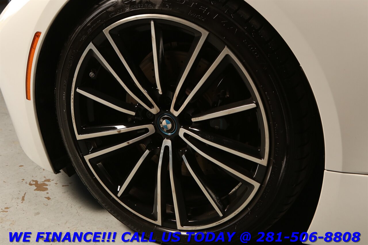 2019 BMW i8 2019 TERA WORLD AWD PLUG-IN HYBRID BLIND 34K MLS   - Photo 24 - Houston, TX 77031