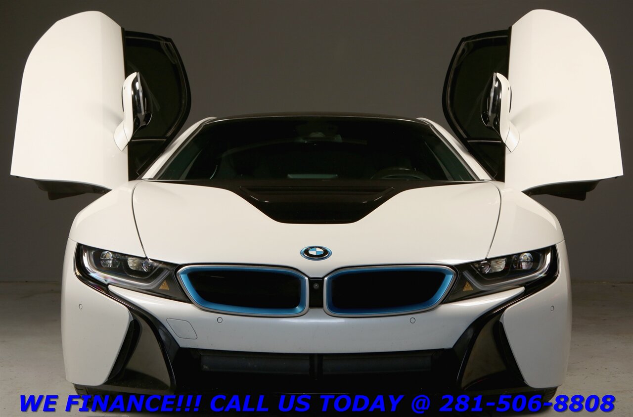 2019 BMW i8 2019 TERA WORLD AWD PLUG-IN HYBRID BLIND 34K MLS   - Photo 9 - Houston, TX 77031