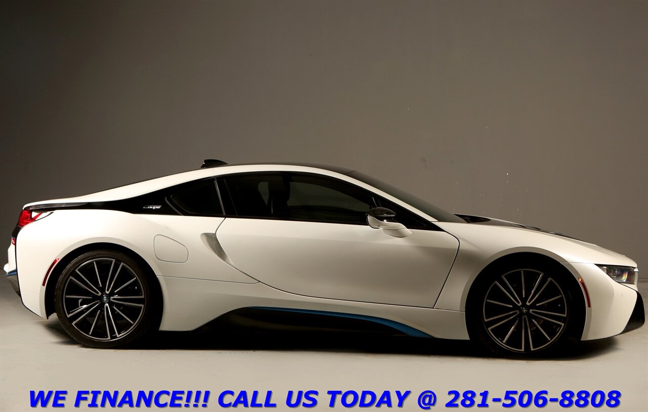 2019 BMW i8 2019 TERA WORLD AWD PLUG-IN HYBRID BLIND 34K MLS   - Photo 29 - Houston, TX 77031