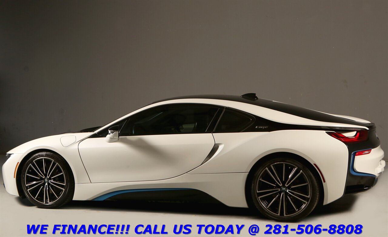 2019 BMW i8 2019 TERA WORLD AWD PLUG-IN HYBRID BLIND 34K MLS   - Photo 5 - Houston, TX 77031