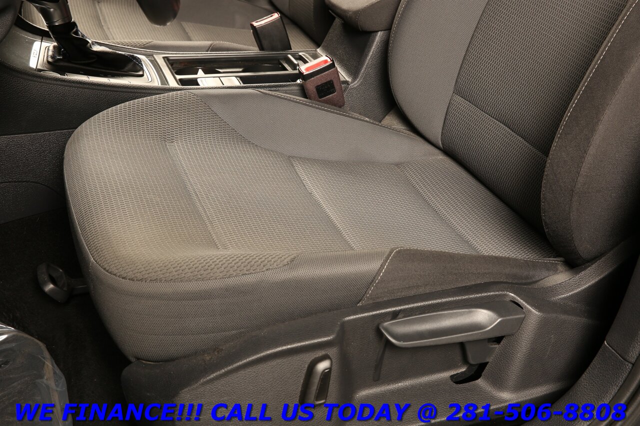 2019 Volkswagen Golf 2019 e-Golf Electric SE BLIND HEATSEAT CAMERA 45K   - Photo 12 - Houston, TX 77031