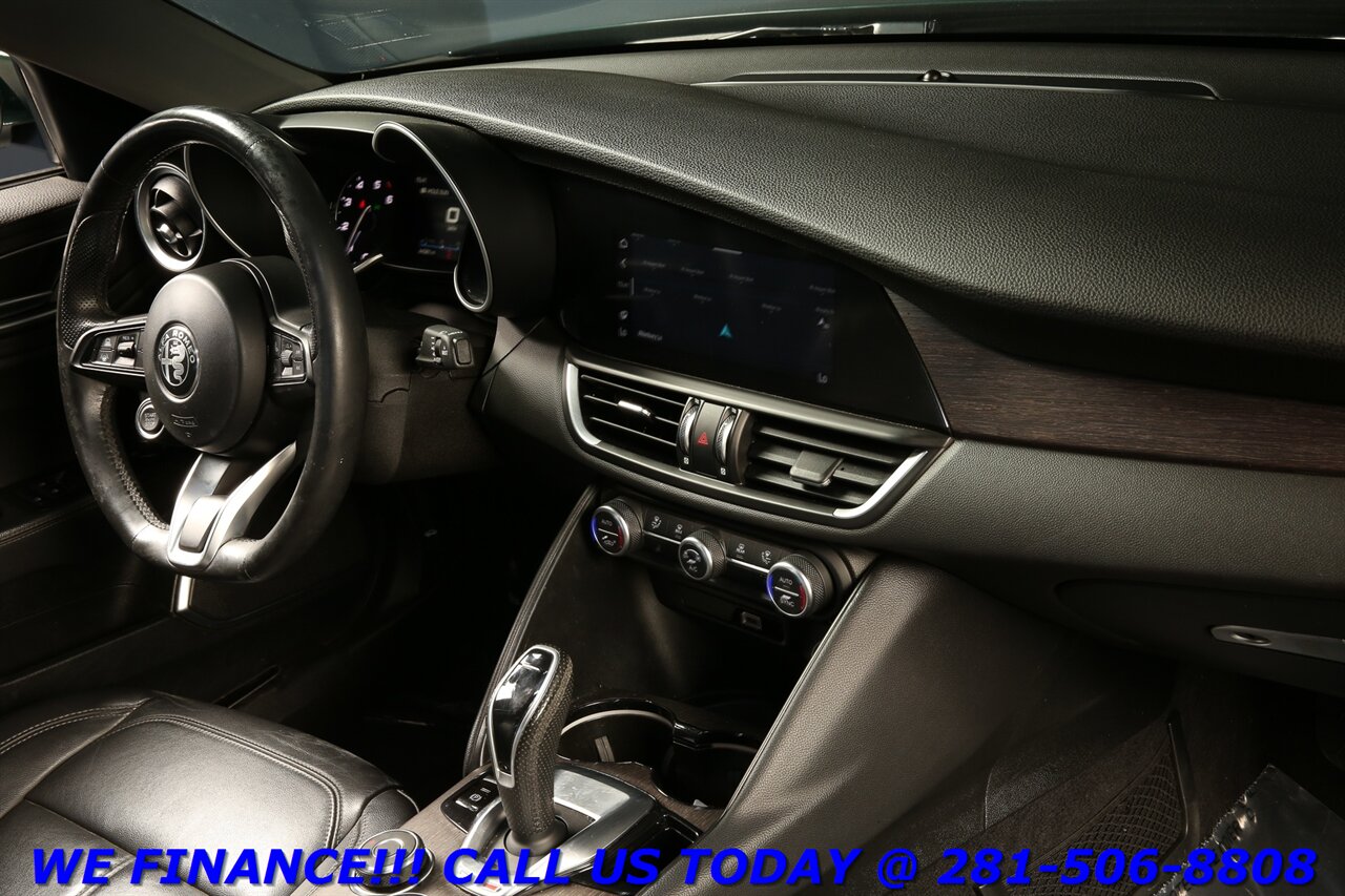 2021 Alfa Romeo Giulia 2021 Ti Q4 AWD NAV PANO ADAPT CRUISE BLIND 44K MLS   - Photo 20 - Houston, TX 77031