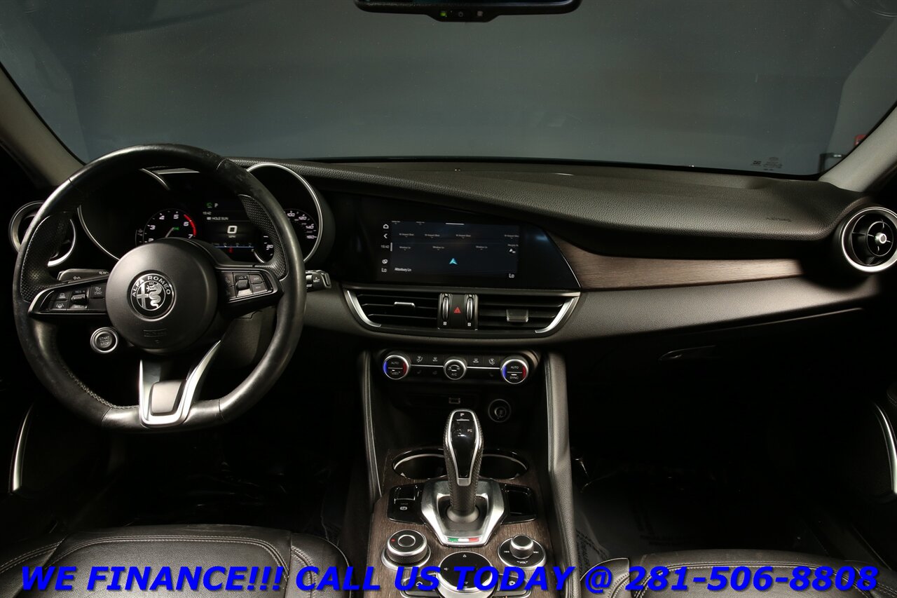 2021 Alfa Romeo Giulia 2021 Ti Q4 AWD NAV PANO ADAPT CRUISE BLIND 44K MLS   - Photo 3 - Houston, TX 77031