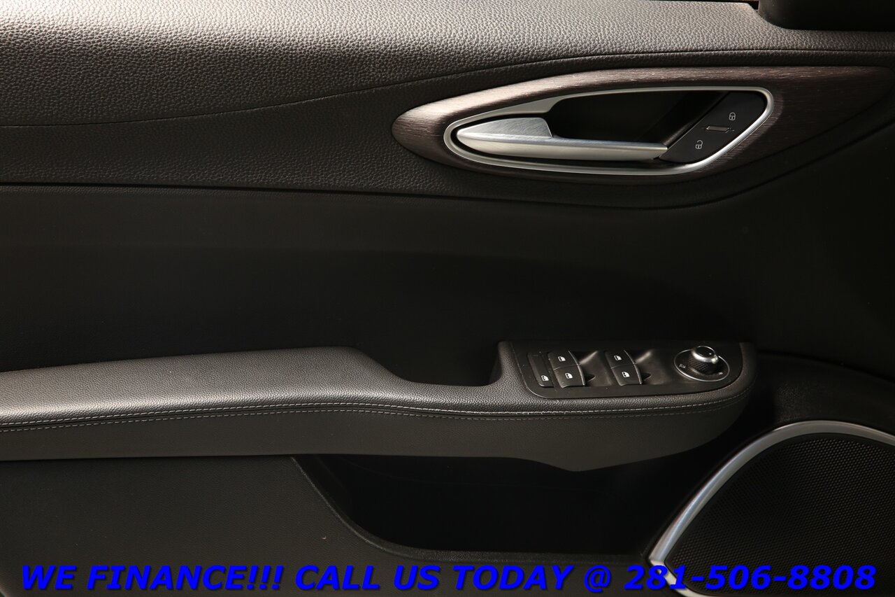 2021 Alfa Romeo Giulia 2021 Ti Q4 AWD NAV PANO ADAPT CRUISE BLIND 44K MLS   - Photo 9 - Houston, TX 77031