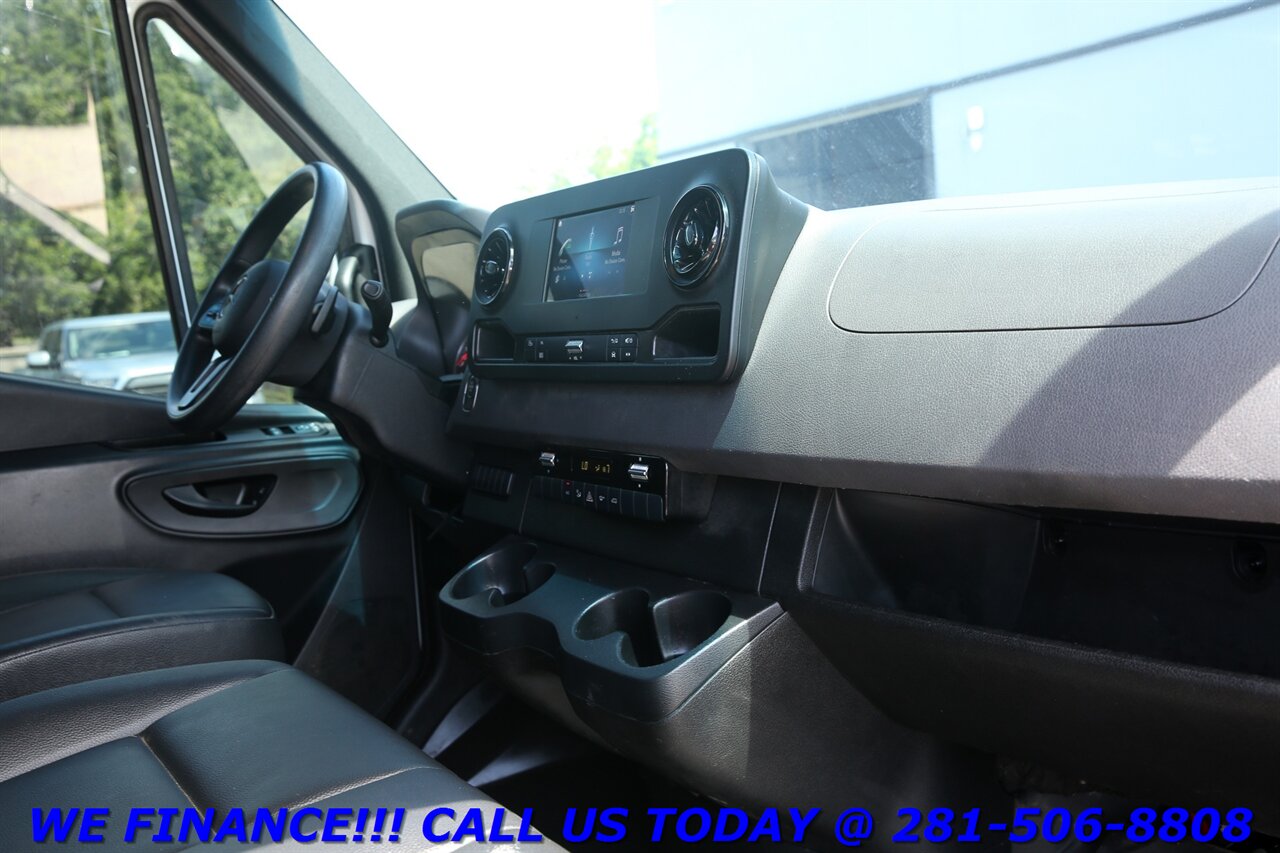 2023 Mercedes-Benz Sprinter 2023 2500 DIESEL 170 " CARGO VAN HIGH ROOF BLIS CAM - Photo 17 - Houston, TX 77031