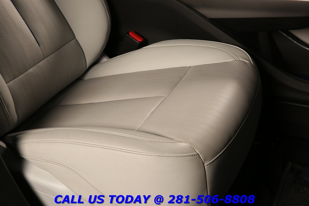 2023 Cadillac LYRIQ 2023 Debut Edition PANO SUPERCRUISE AKG 23K Mi - Photo 23 - Houston, TX 77031