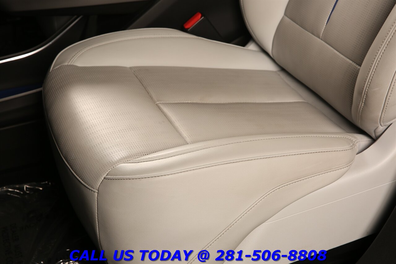 2023 Cadillac LYRIQ 2023 Debut Edition PANO SUPERCRUISE AKG 23K Mi - Photo 14 - Houston, TX 77031