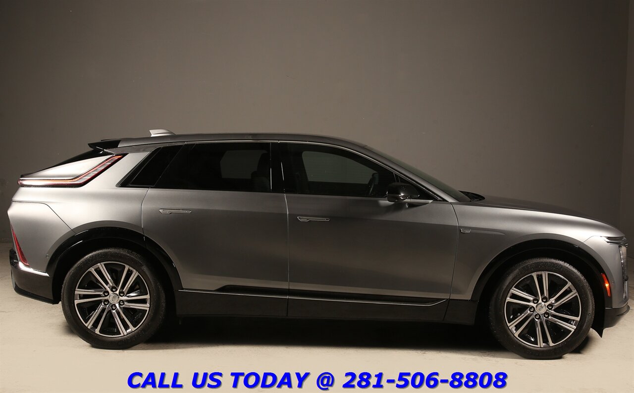 2023 Cadillac LYRIQ 2023 Debut Edition PANO SUPERCRUISE AKG 23K Mi - Photo 7 - Houston, TX 77031
