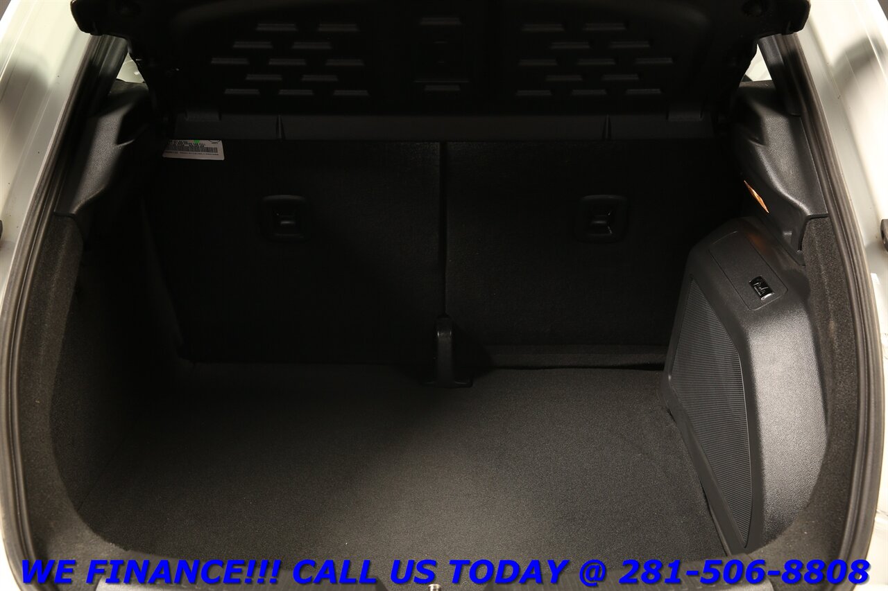 2019 Volkswagen Beetle 2019 2.0T SE SUN LEATHER BLIND HEATSEAT 14K MLS   - Photo 22 - Houston, TX 77031