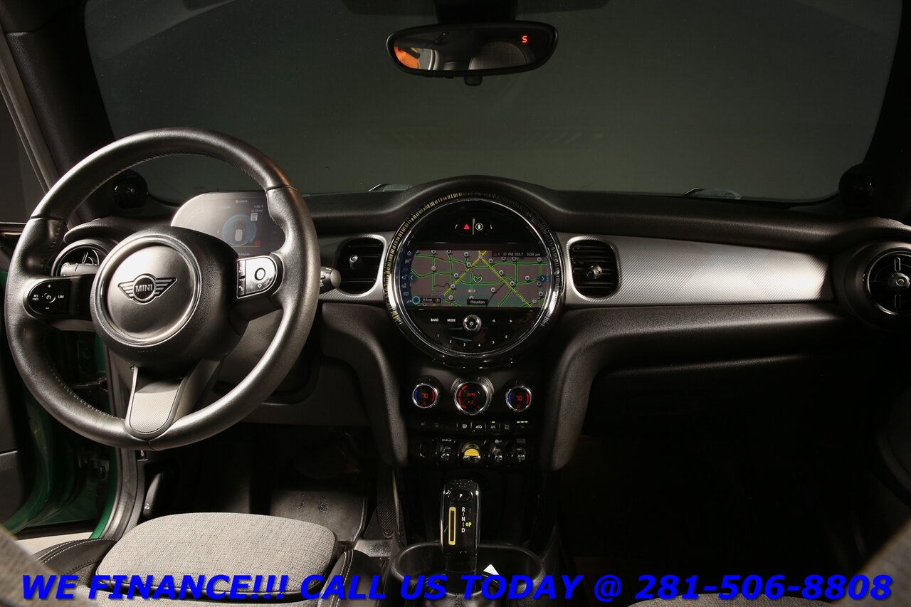 2023 MINI Cooper 2023 SE SIGNATURE NAV PANO SPORT LANE HARMAN 21 ML   - Photo 3 - Houston, TX 77031