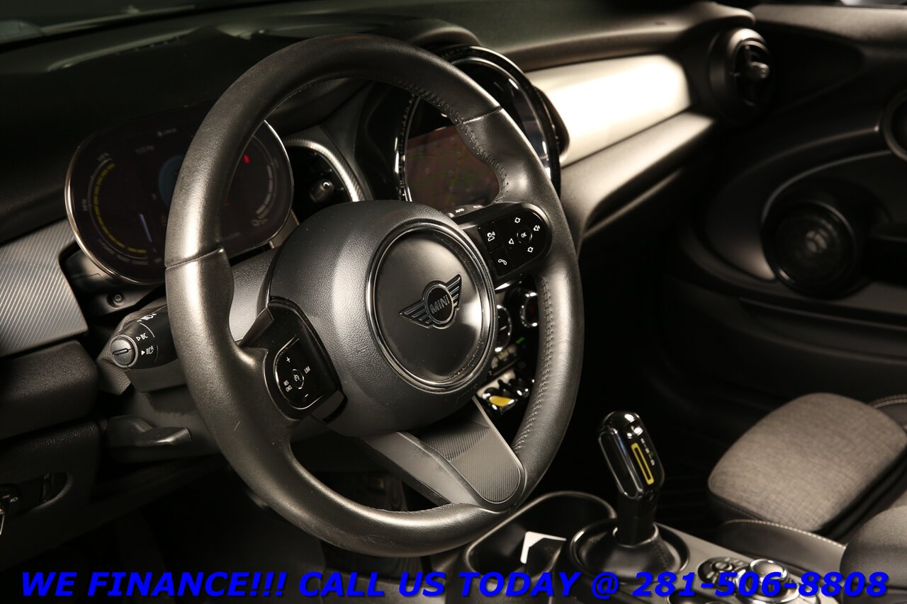 2023 MINI Cooper 2023 SE SIGNATURE NAV PANO SPORT LANE HARMAN 21 ML   - Photo 10 - Houston, TX 77031