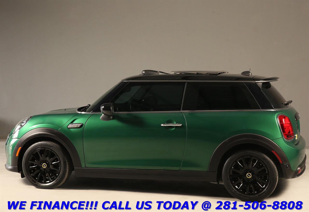 2023 MINI Cooper 2023 SE SIGNATURE NAV PANO SPORT LANE HARMAN 21 ML   - Photo 4 - Houston, TX 77031