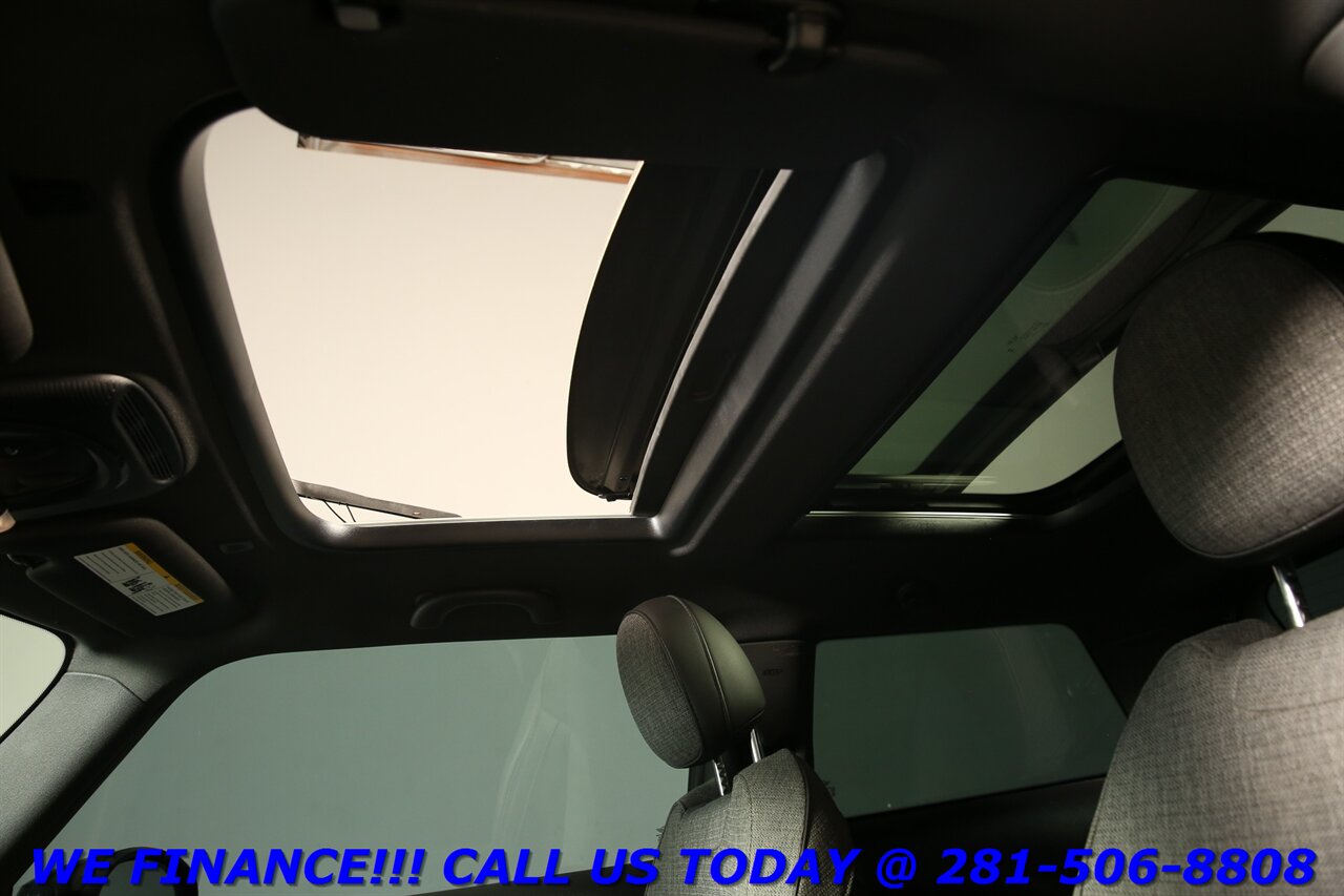 2023 MINI Cooper 2023 SE SIGNATURE NAV PANO SPORT LANE HARMAN 21 ML   - Photo 11 - Houston, TX 77031