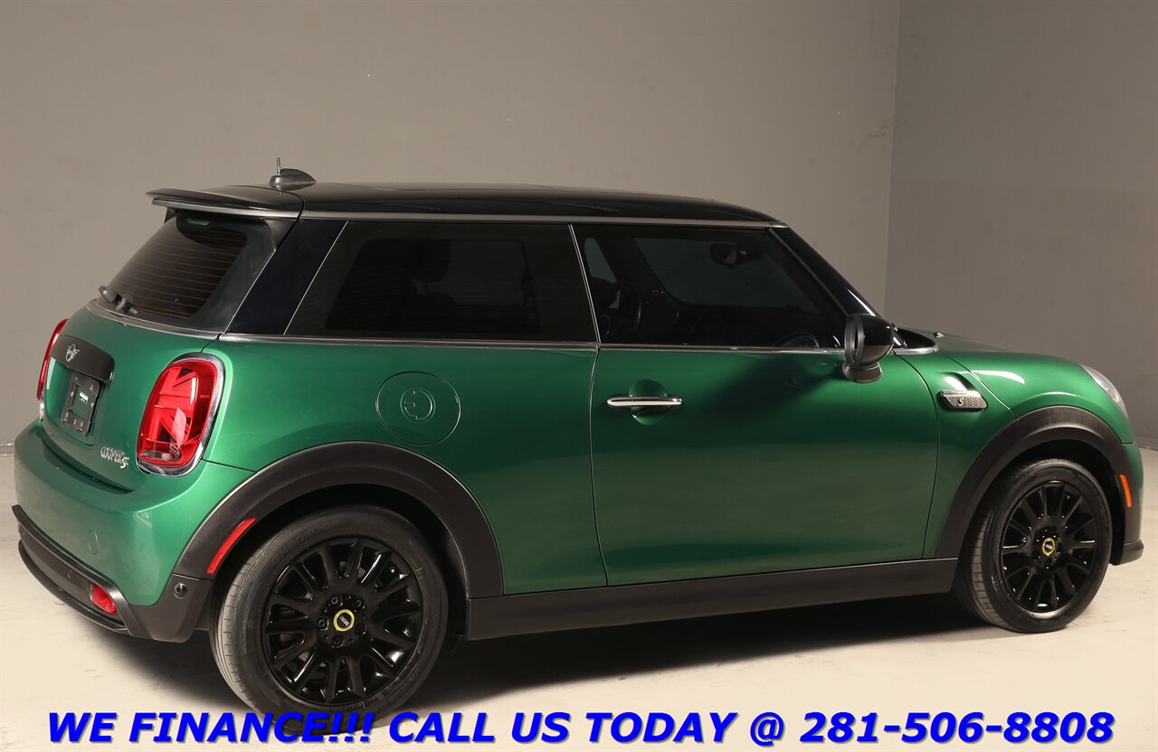 2023 MINI Cooper 2023 SE SIGNATURE NAV PANO SPORT LANE HARMAN 21 ML   - Photo 6 - Houston, TX 77031