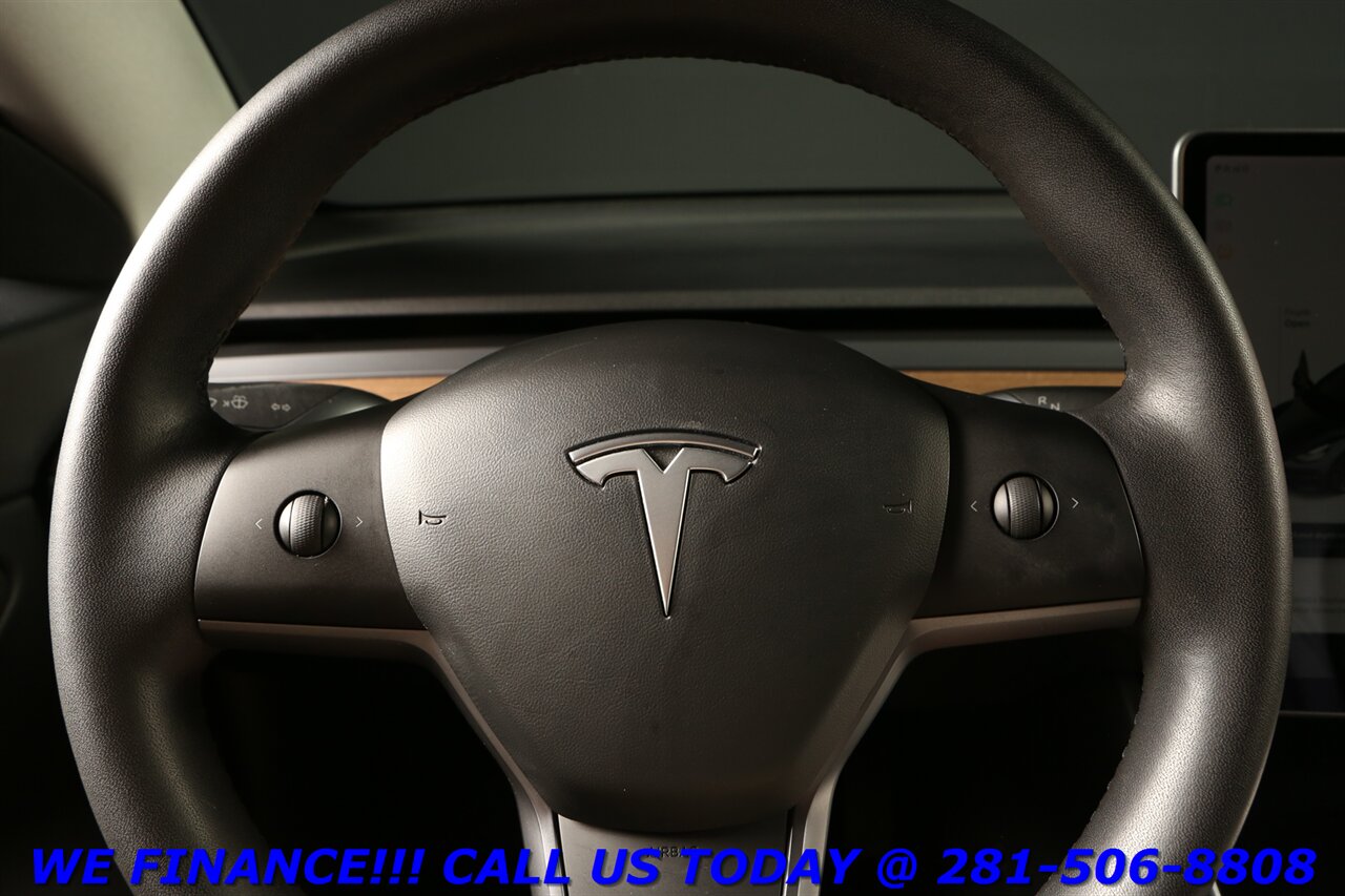 2018 Tesla Model 3 2018 Long Range AUTOPILOT NAV PANO HEATSEAT 68K - Photo 14 - Houston, TX 77031
