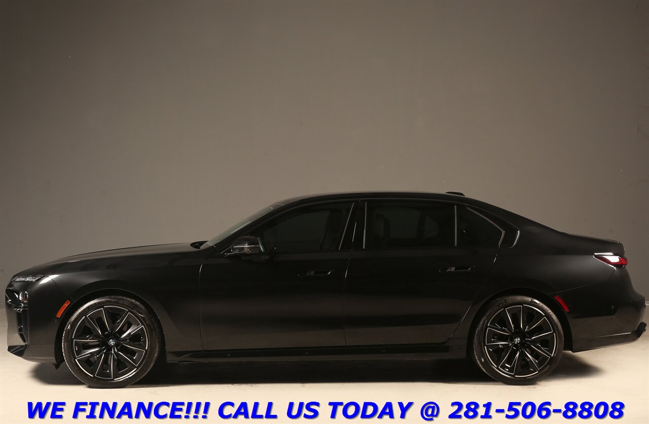 2024 BMW 2024 760i xDrive M-SPORT PREM EXEC THEATER SKY 5Mi - Photo 38 - Houston, TX 77031