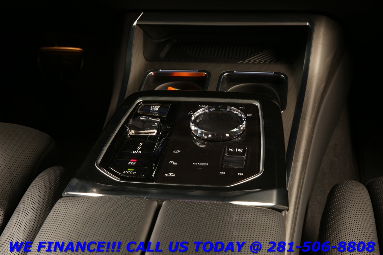 2024 BMW 2024 760i xDrive M-SPORT PREM EXEC THEATER SKY 5Mi - Photo 33 - Houston, TX 77031