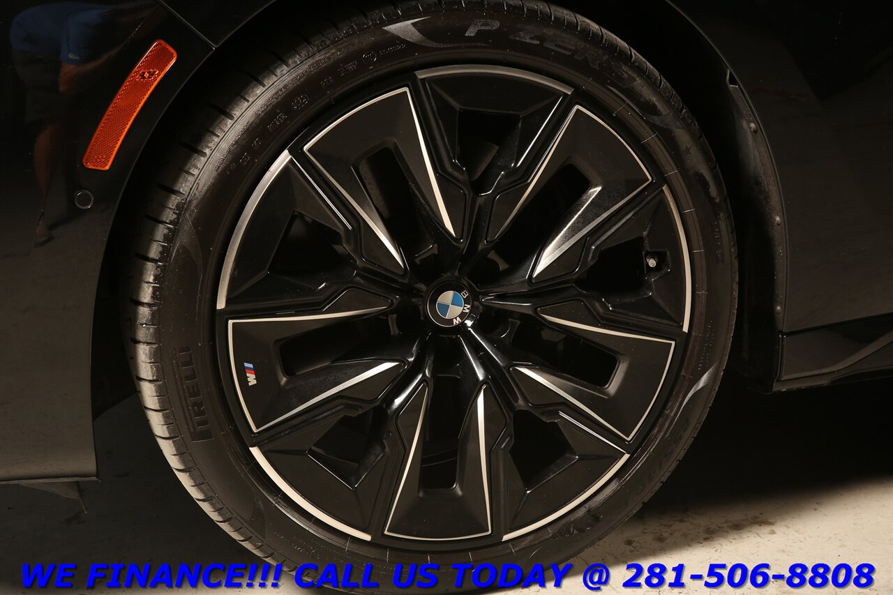 2024 BMW 2024 760i xDrive M-SPORT PREM EXEC THEATER SKY 5Mi - Photo 25 - Houston, TX 77031