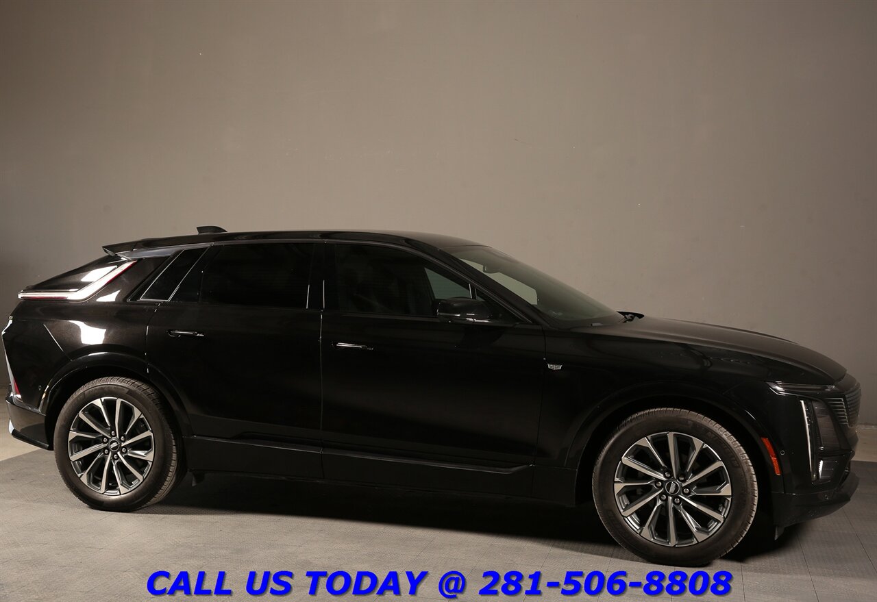 2024 Cadillac LYRIQ 2024 Sport AWD 500HP NAV PANO ADAPTCRUISE 8K Mi   - Photo 7 - Houston, TX 77031