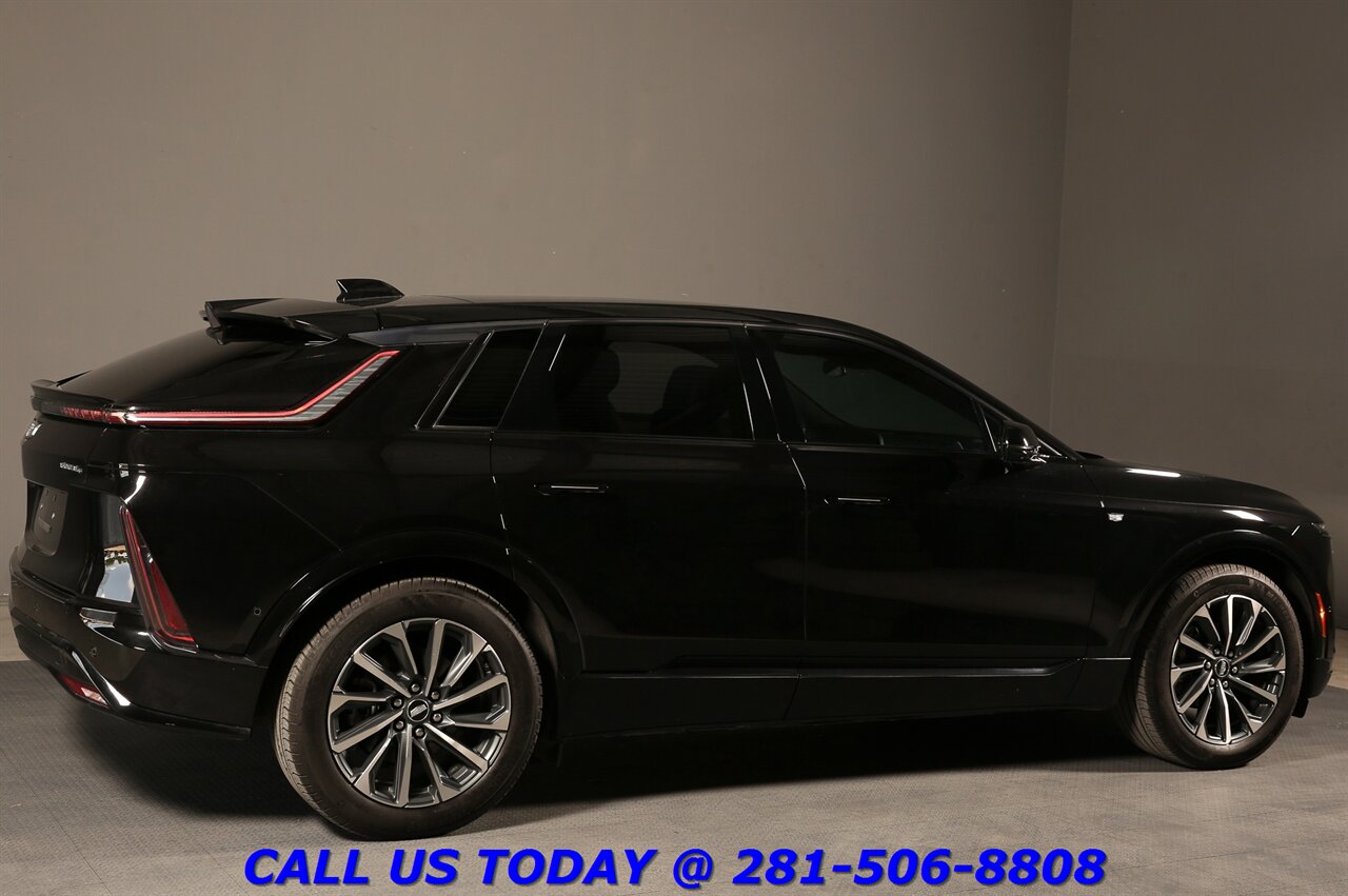 2024 Cadillac LYRIQ 2024 Sport AWD 500HP NAV PANO ADAPTCRUISE 8K Mi   - Photo 6 - Houston, TX 77031