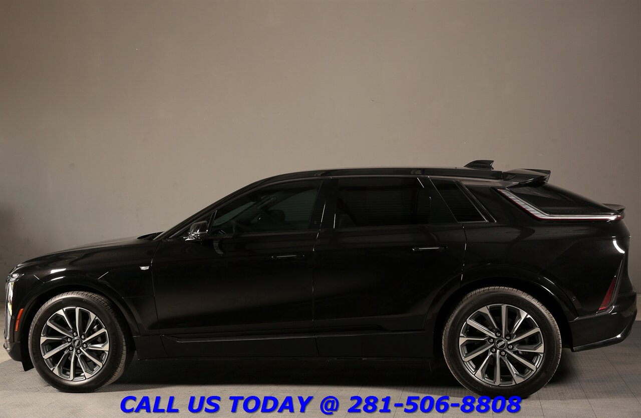 2024 Cadillac LYRIQ 2024 Sport AWD 500HP NAV PANO ADAPTCRUISE 8K Mi   - Photo 4 - Houston, TX 77031