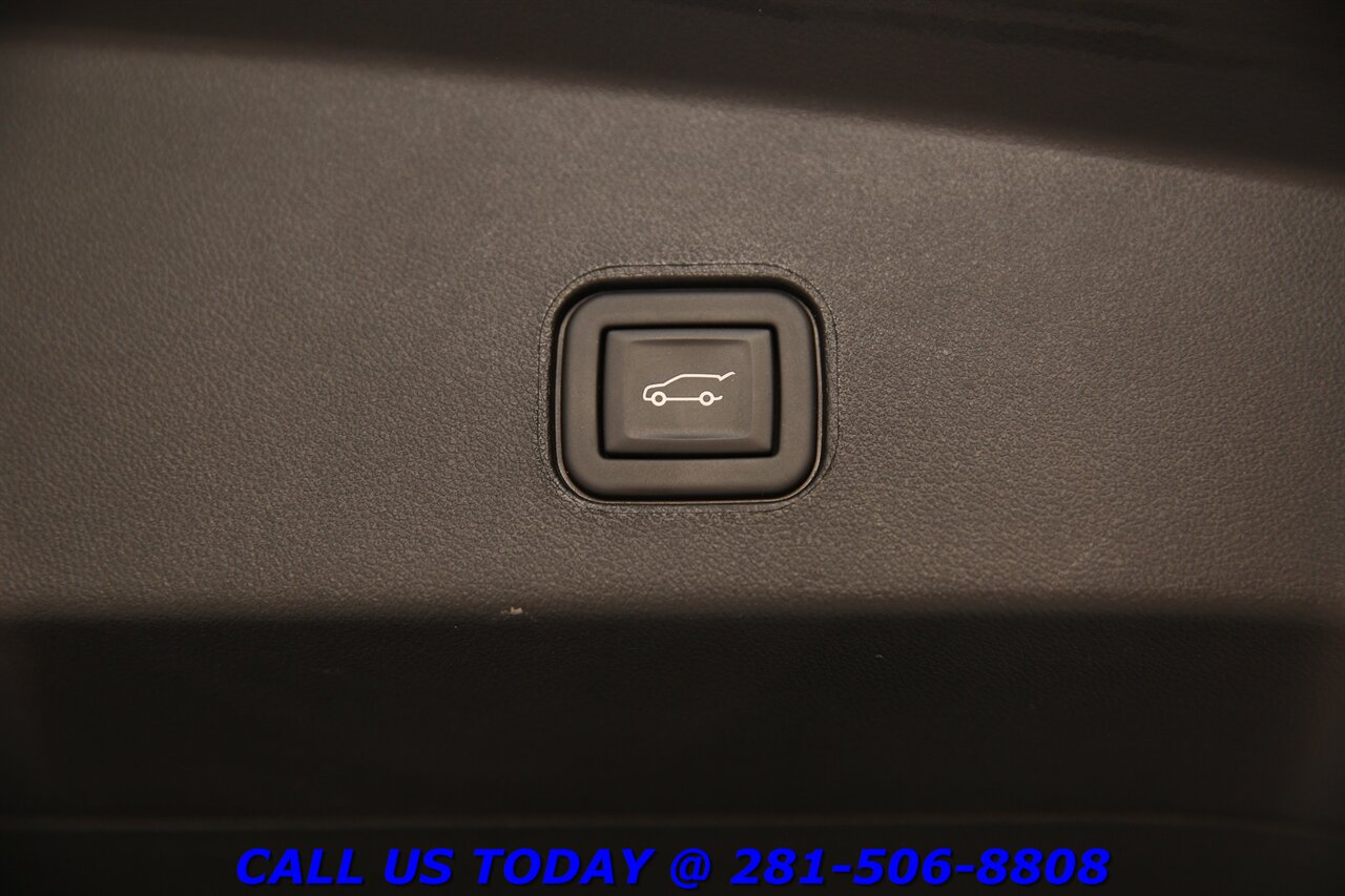 2024 Cadillac LYRIQ 2024 Sport AWD 500HP NAV PANO ADAPTCRUISE 8K Mi   - Photo 23 - Houston, TX 77031