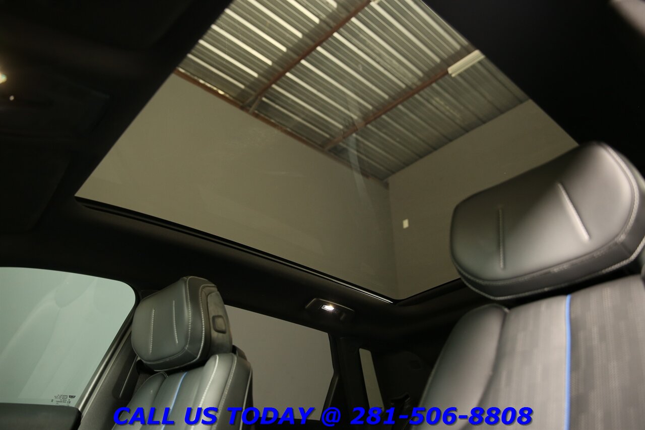 2024 Cadillac LYRIQ 2024 Sport AWD 500HP NAV PANO ADAPTCRUISE 8K Mi   - Photo 11 - Houston, TX 77031
