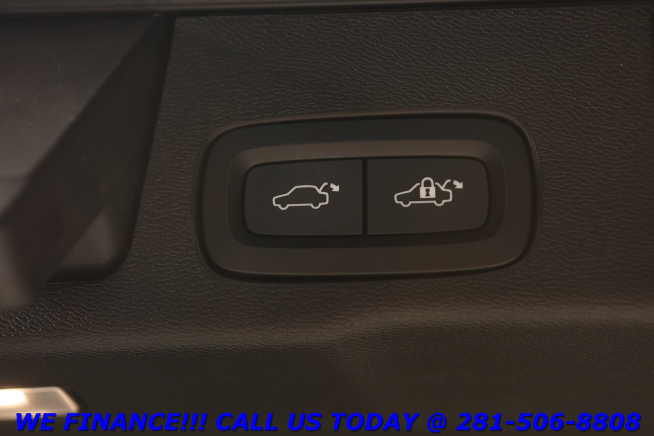 2022 Volvo XC60 2022 T8 Inscription Recharge PLUG-IN HYRBID AWD   - Photo 27 - Houston, TX 77031