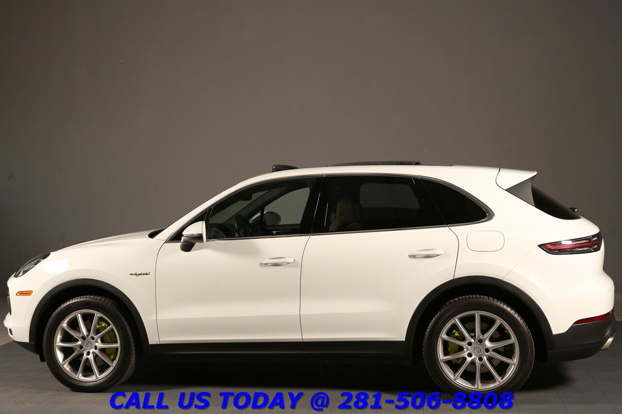 2019 Porsche Cayenne 2019 E-Hybrid AWD PREM+ PKG NAV PANO ADAPT 42K MLS - Photo 4 - Houston, TX 77031