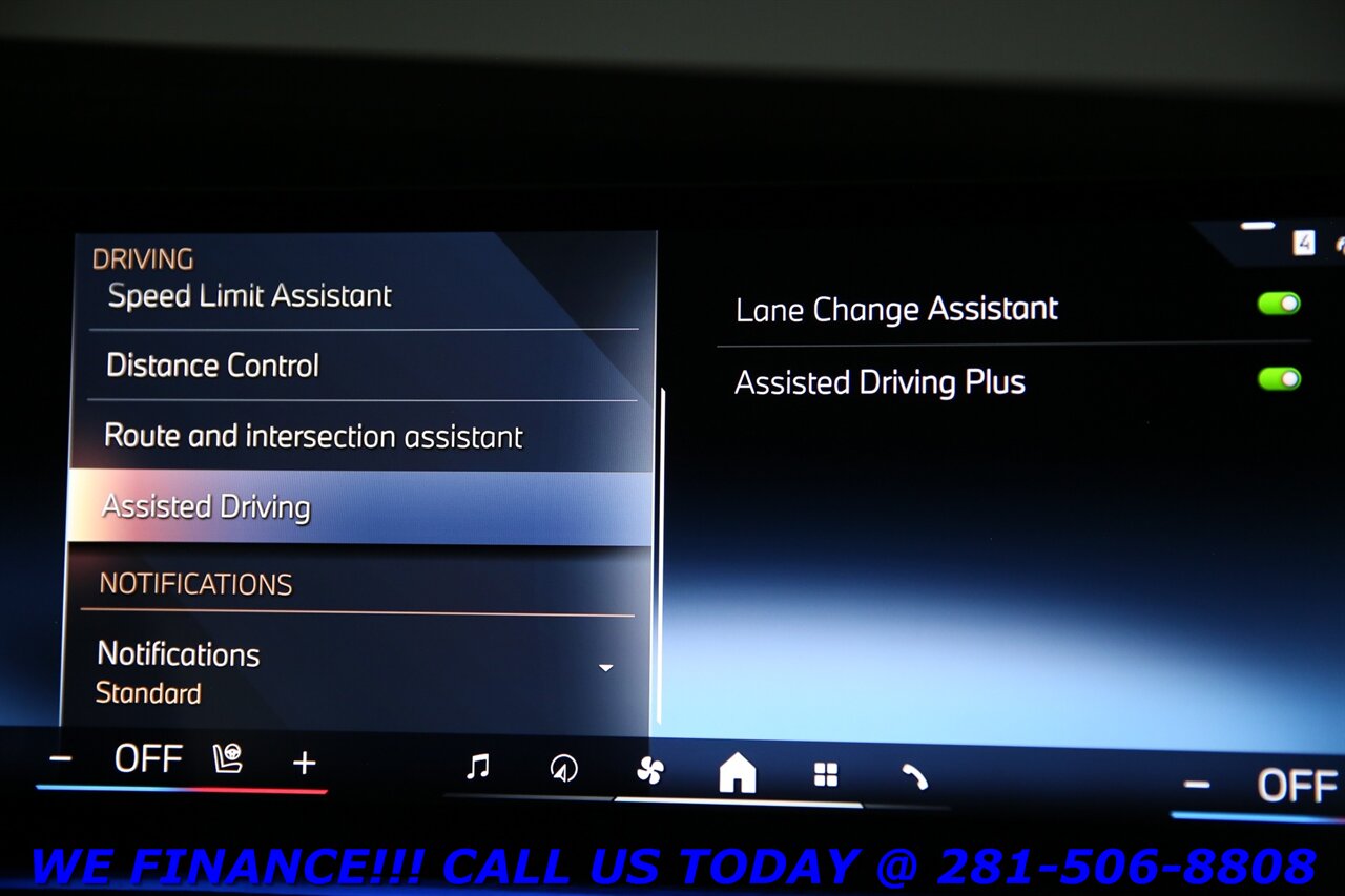 2023 BMW 2023 760i xDrive M-Sport AWD NAV HUD PANO 21K MLS   - Photo 27 - Houston, TX 77031