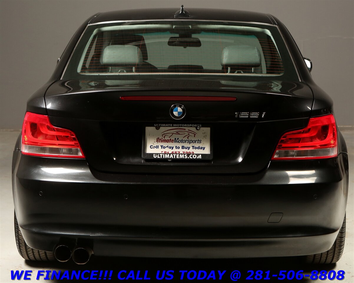 2012 BMW 2012 128i SPORT PKG MANUAL 6-SPEED NAV HARMAN   - Photo 4 - Houston, TX 77031