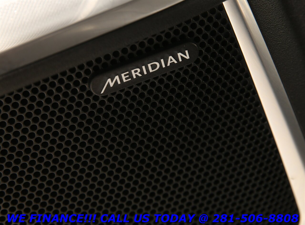 2018 Jaguar E-PACE 2018 P250 S AWD NAV PANO BLIND MERIDIAN 79K MLS   - Photo 19 - Houston, TX 77031