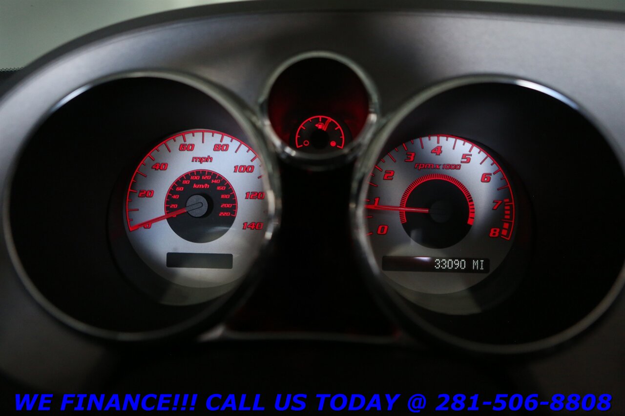 2009 Pontiac Solstice 2009 CONVERTIBLE AUTO 18 "ALLOYS FOG LIGHTS 33K MLS   - Photo 13 - Houston, TX 77031