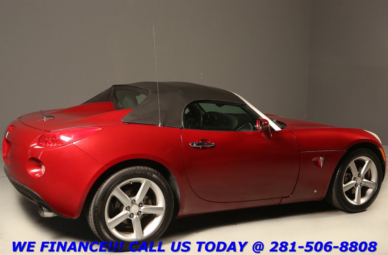 2009 Pontiac Solstice 2009 CONVERTIBLE AUTO 18 "ALLOYS FOG LIGHTS 33K MLS   - Photo 6 - Houston, TX 77031