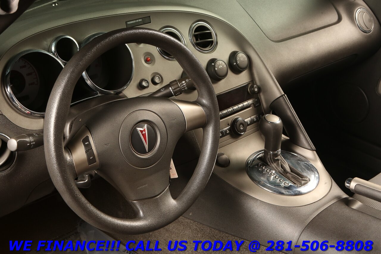 2009 Pontiac Solstice 2009 CONVERTIBLE AUTO 18 "ALLOYS FOG LIGHTS 33K MLS   - Photo 9 - Houston, TX 77031