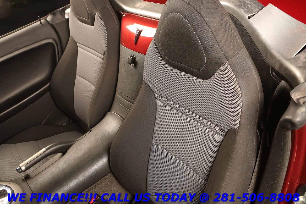 2009 Pontiac Solstice 2009 CONVERTIBLE AUTO 18 "ALLOYS FOG LIGHTS 33K MLS   - Photo 10 - Houston, TX 77031
