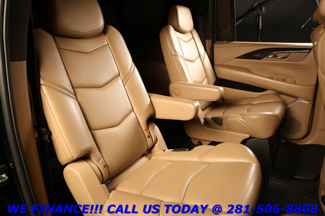 2019 Cadillac Escalade 2019 ESV Platinum 4x4 NAV DVD HUD SUN 3ROW BLIND   - Photo 20 - Houston, TX 77031