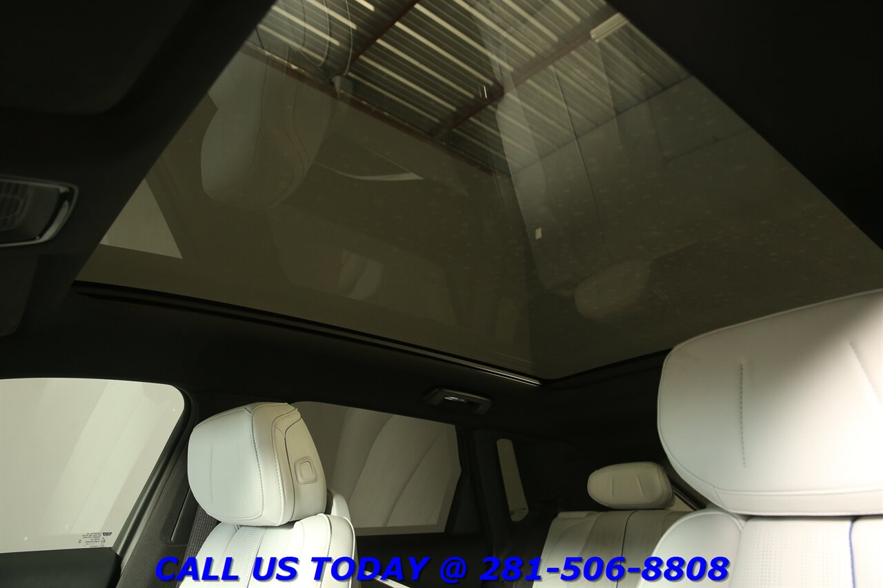 2024 Cadillac LYRIQ Sport CARPLAY PANO ADAPT SELF-DRIVE 360CAM 22K Mi - Photo 12 - Houston, TX 77031