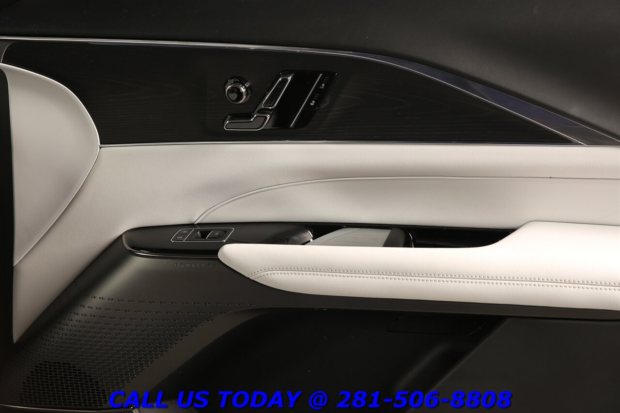 2024 Cadillac LYRIQ 2024 Sport NAV PANO CARPLAY CAM SELF-CRUISE 29K Mi - Photo 27 - Houston, TX 77031