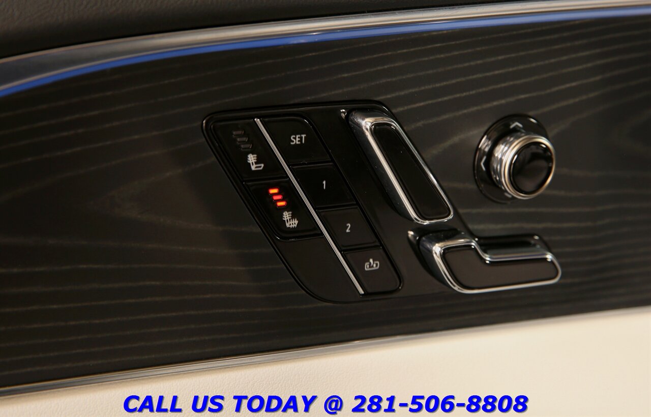 2024 Cadillac LYRIQ 2024 Sport NAV PANO CARPLAY CAM SELF-CRUISE 29K Mi - Photo 10 - Houston, TX 77031