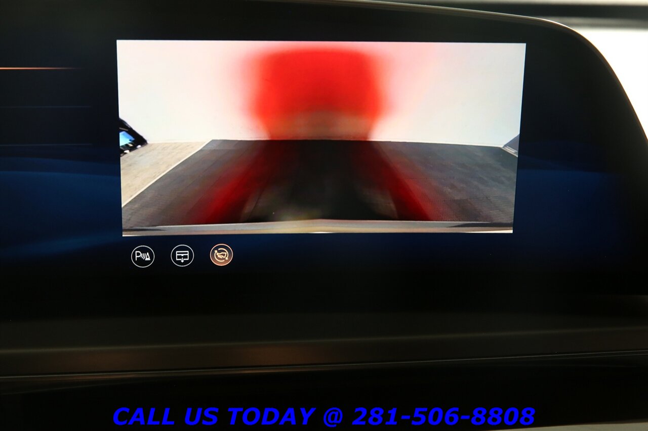 2024 Cadillac LYRIQ 2024 Luxury CARPLAY PANO ADAPTcruise BLIS 44K MLS - Photo 19 - Houston, TX 77031