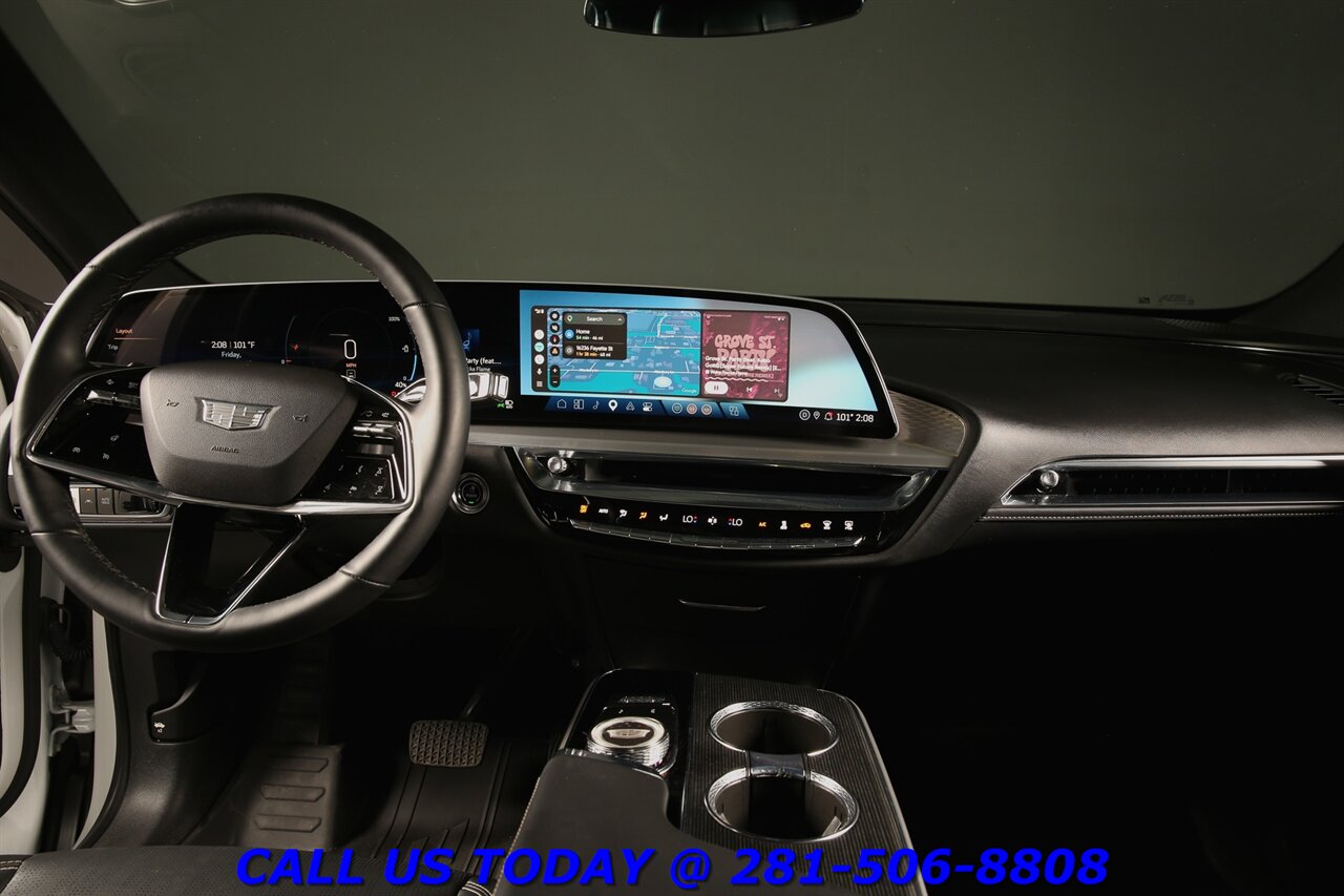 2024 Cadillac LYRIQ 2024 Luxury CARPLAY PANO ADAPTcruise BLIS 44K MLS - Photo 3 - Houston, TX 77031