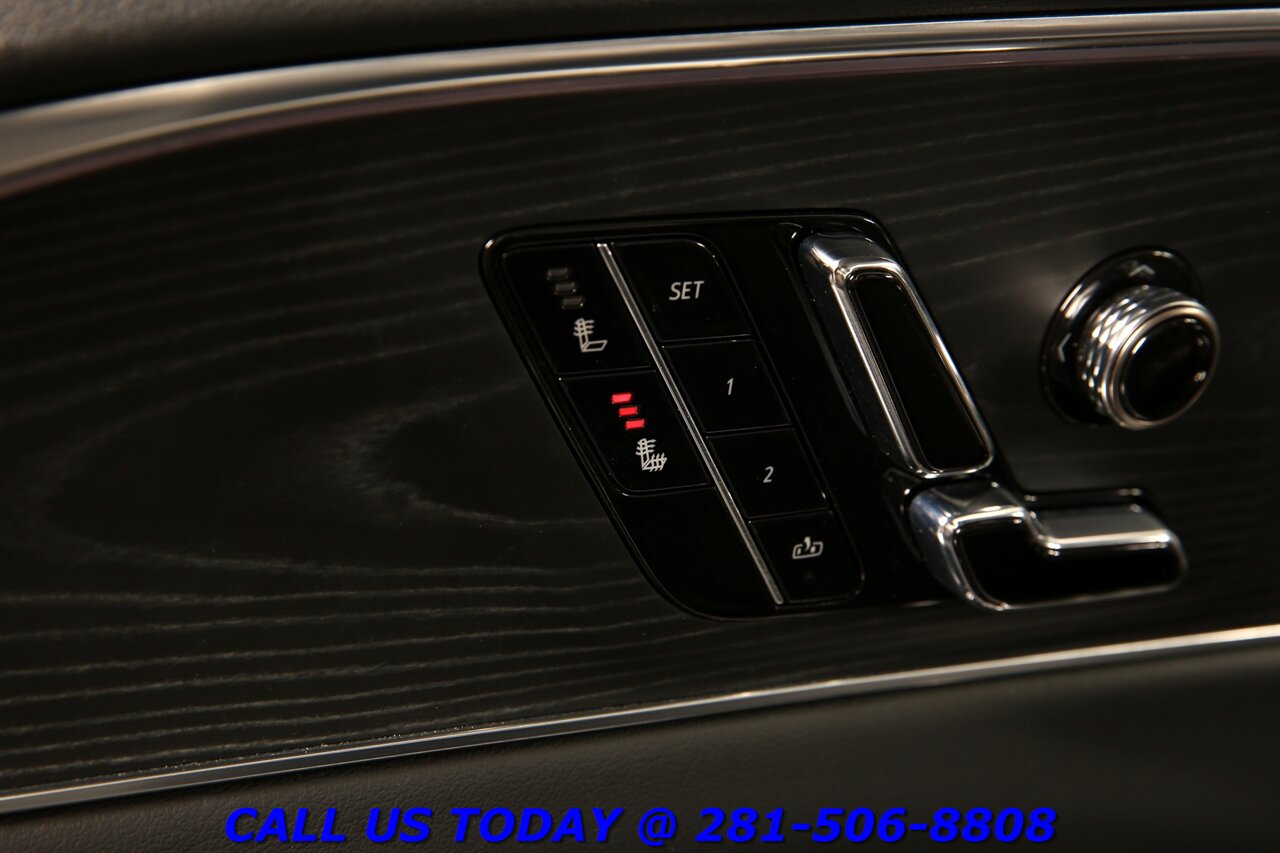 2024 Cadillac LYRIQ 2024 Luxury CARPLAY PANO ADAPTcruise BLIS 44K MLS - Photo 10 - Houston, TX 77031