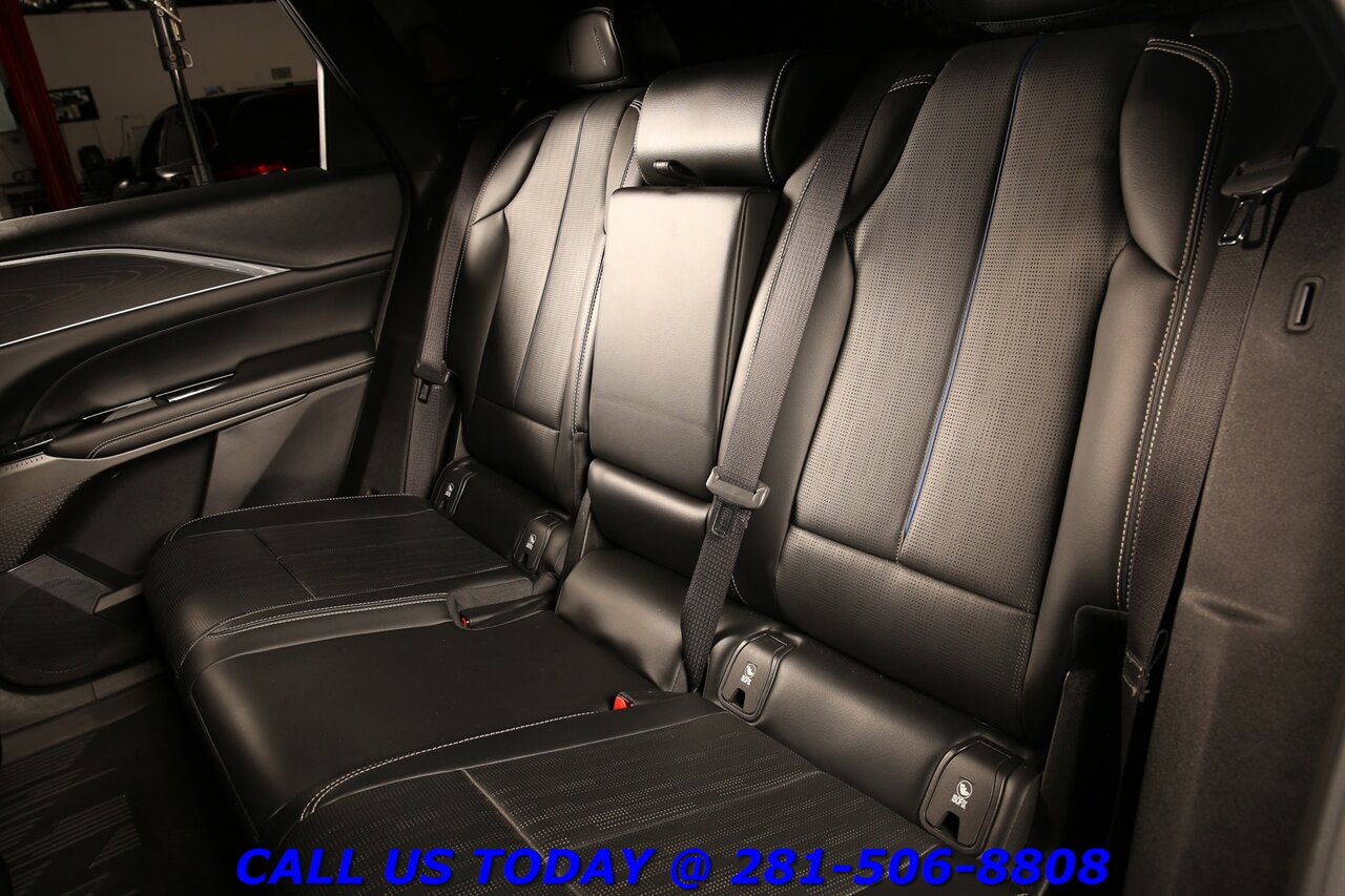 2024 Cadillac LYRIQ 2024 Luxury CARPLAY PANO ADAPTcruise BLIS 44K MLS - Photo 23 - Houston, TX 77031