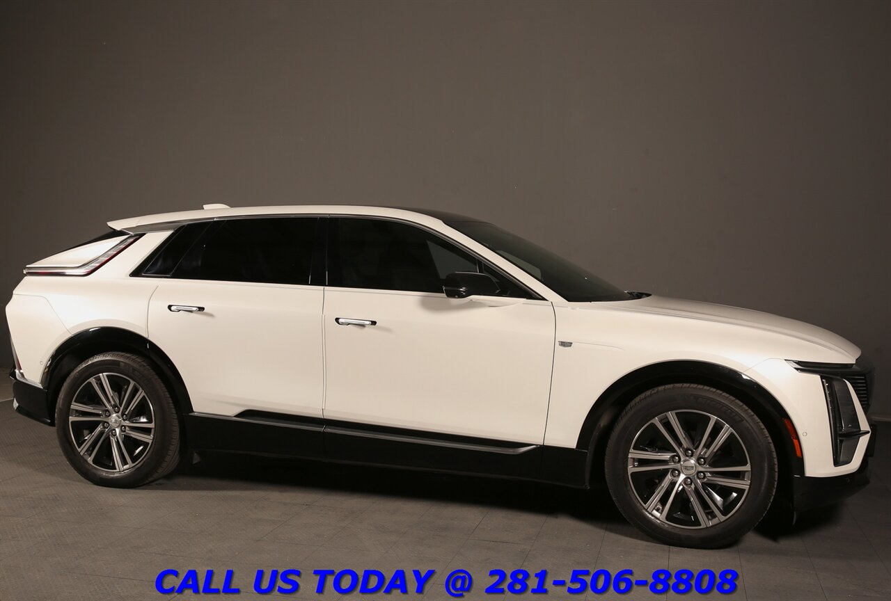 2024 Cadillac LYRIQ 2024 Luxury CARPLAY PANO ADAPTcruise BLIS 44K MLS - Photo 8 - Houston, TX 77031