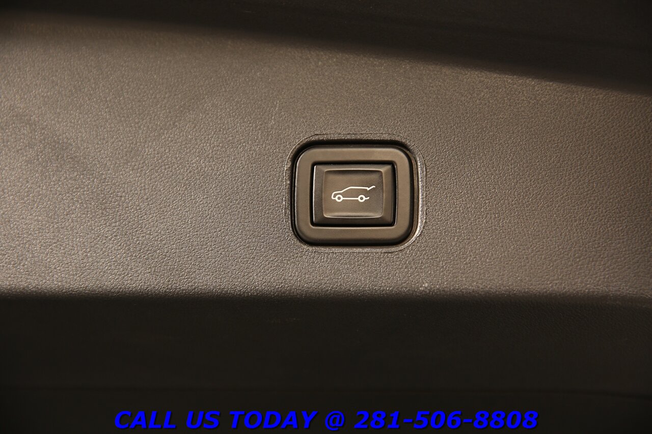 2024 Cadillac LYRIQ 2024 Luxury CARPLAY PANO ADAPTcruise BLIS 44K MLS - Photo 28 - Houston, TX 77031