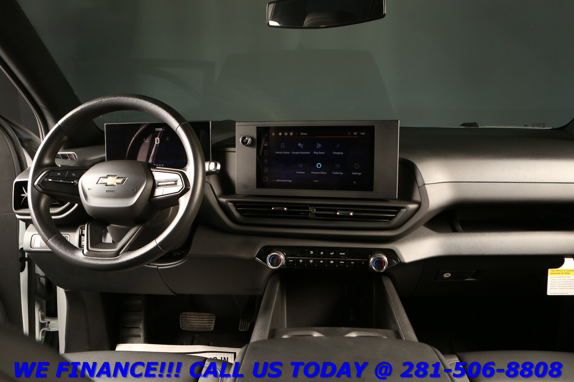 2024 Chevrolet Silverado EV photo 2